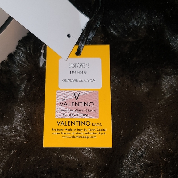 Mario Valentino Belt - Picture 5 of 11